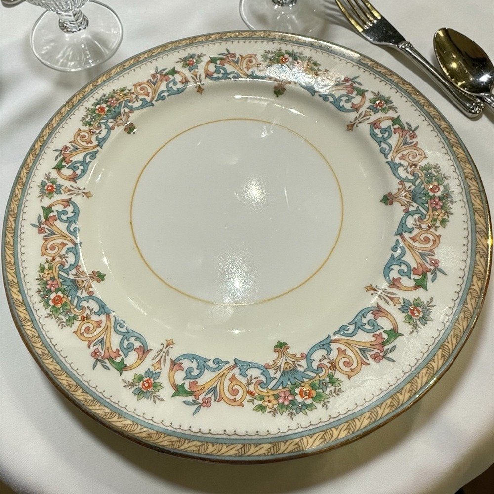 Replacement piece – Aynsley Henley Salad Plate 8.25" England Bone China"